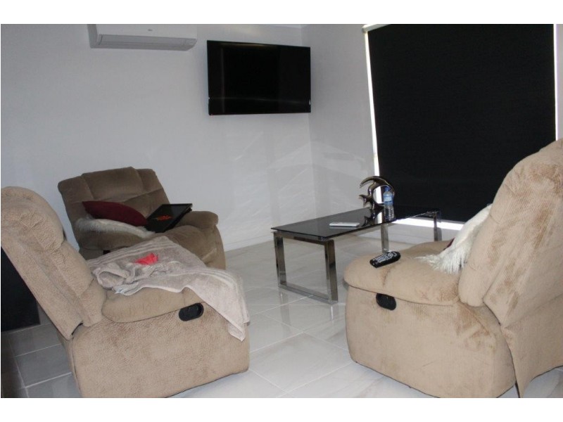 36 Dodd Street, Dongara WA 6525