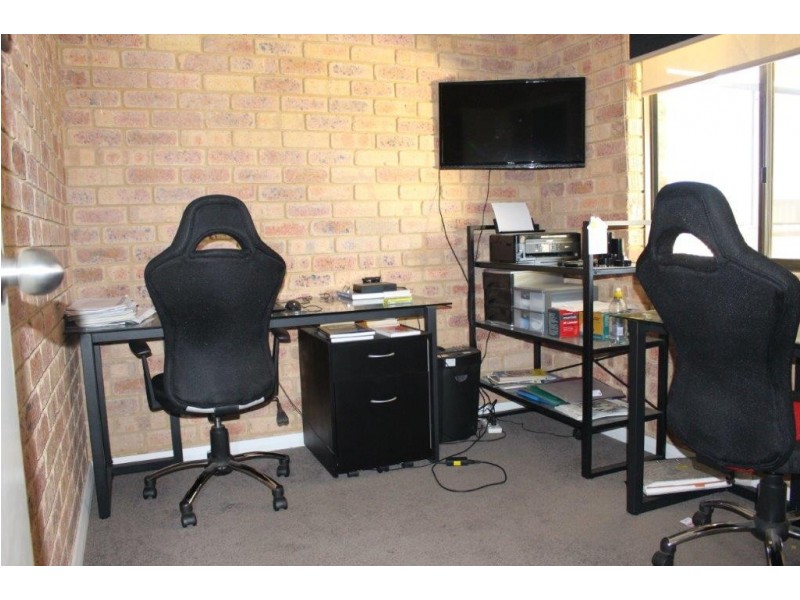 36 Dodd Street, Dongara WA 6525