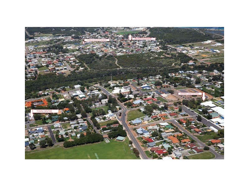 10 Mason Crescent, Port Denison WA 6525