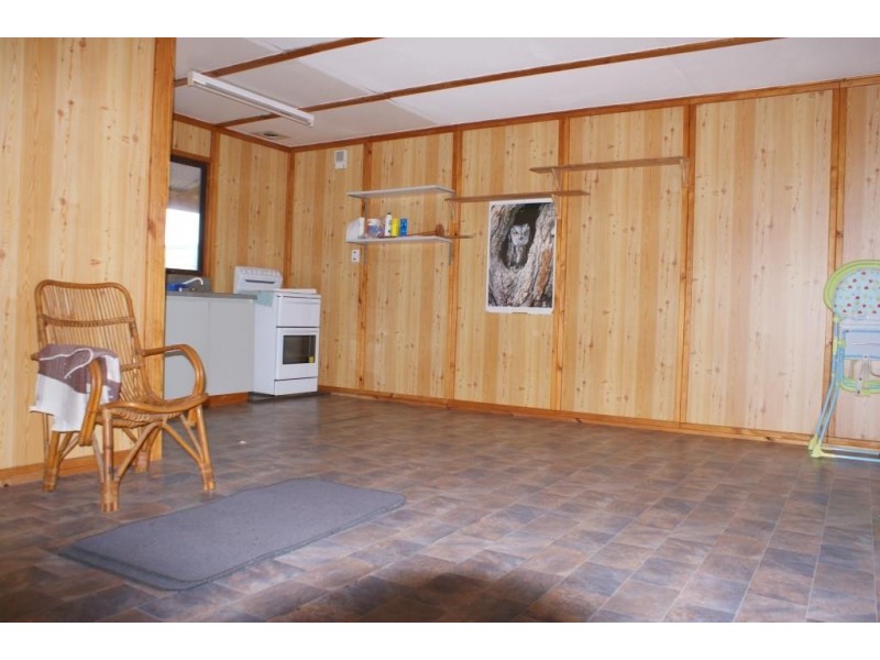 22 Clementina Road, Dongara WA 6525