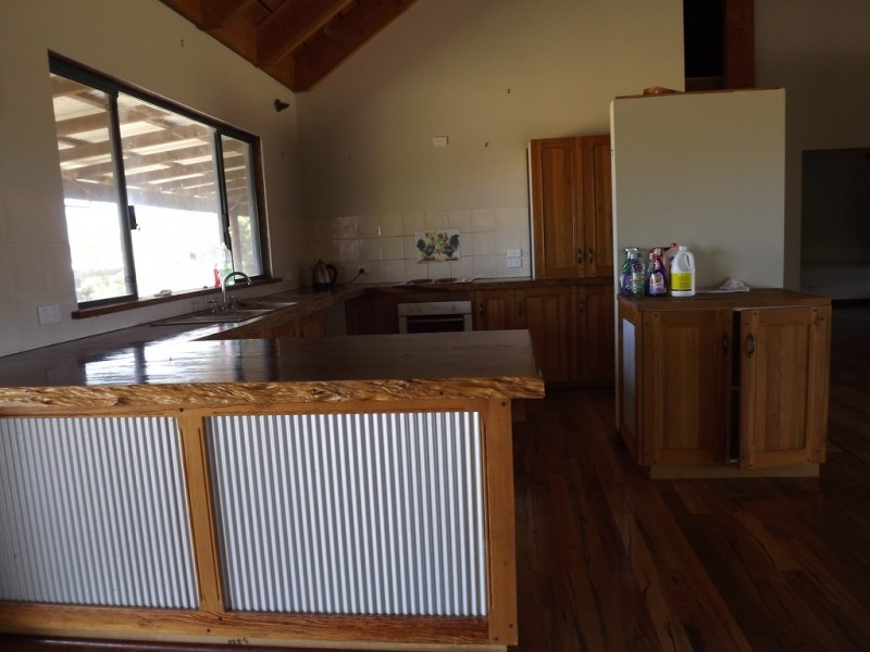 19 Francisco Road, Dongara WA 6525