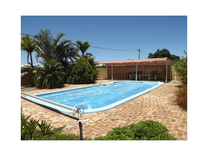 10 Whelan Street, Port Denison WA 6525