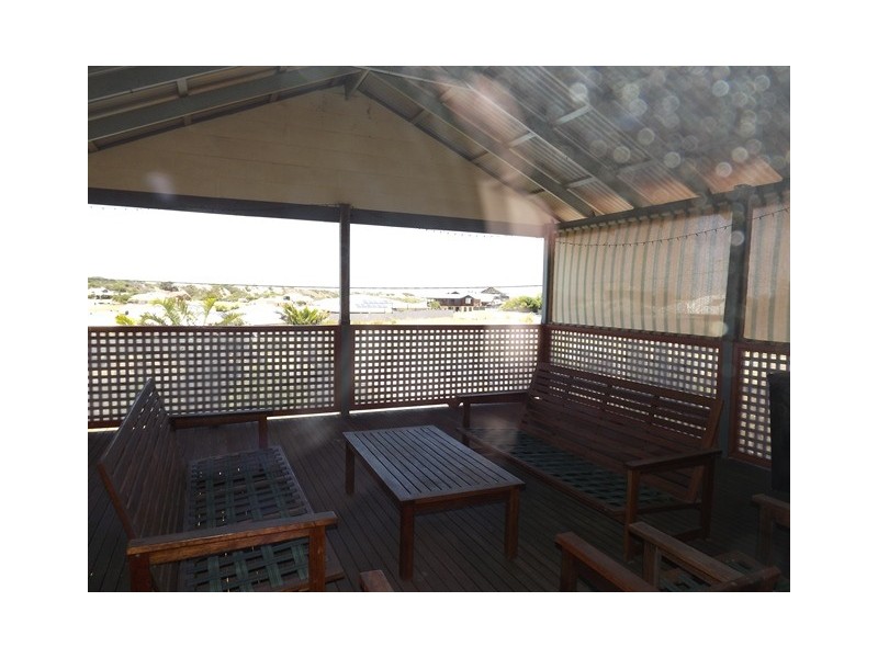 10 Whelan Street, Port Denison WA 6525