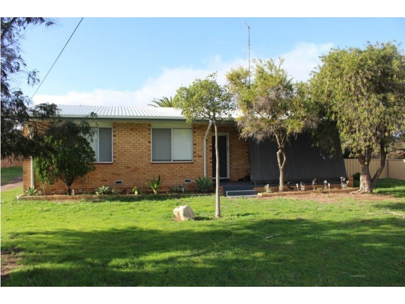 140 Point Leander Drive, Port Denison WA 6525