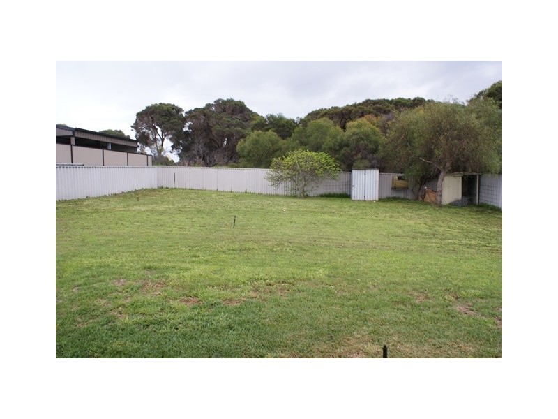 26 Ocean Drive, Port Denison WA 6525