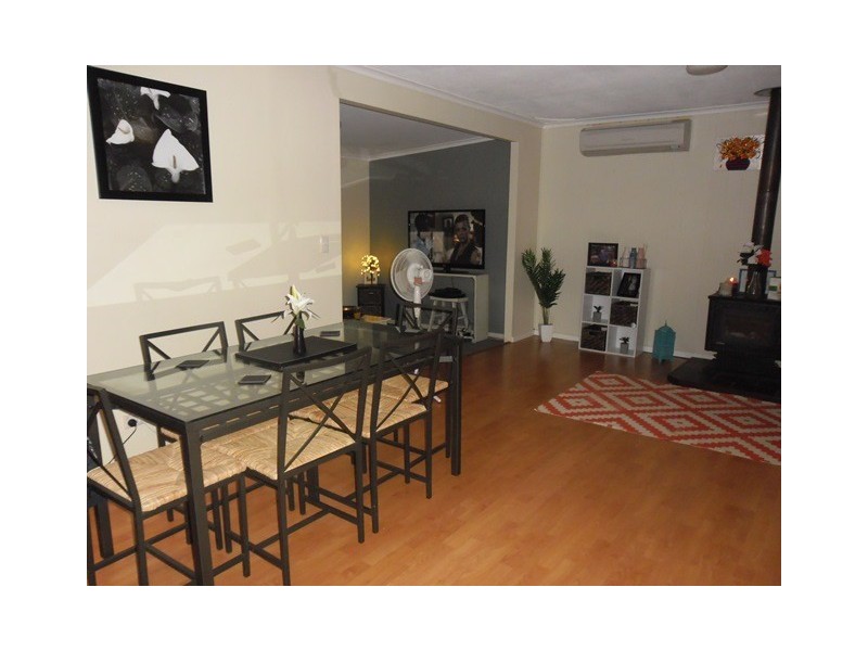 15 Slaughter Street, Three Springs WA 6519