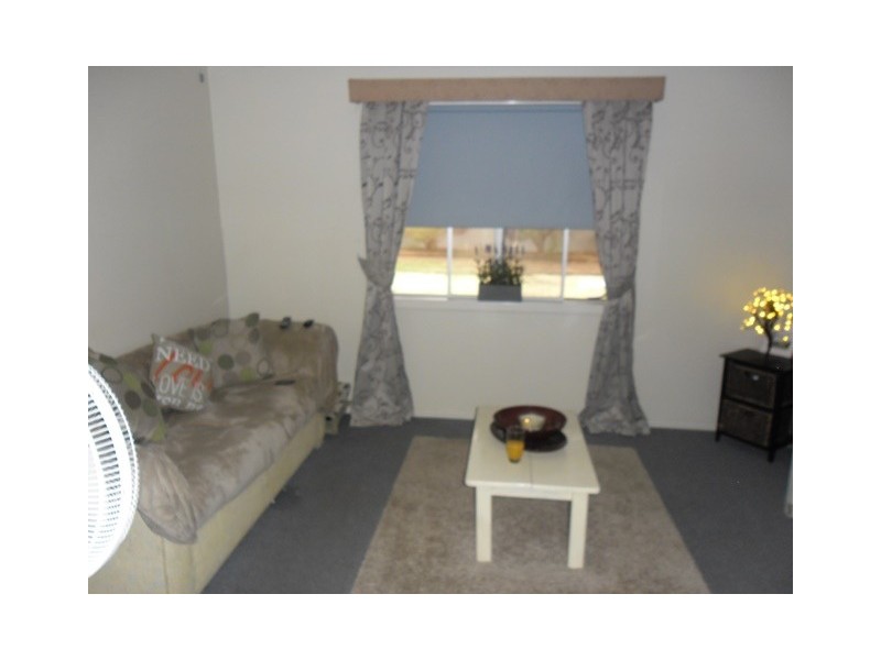 15 Slaughter Street, Three Springs WA 6519