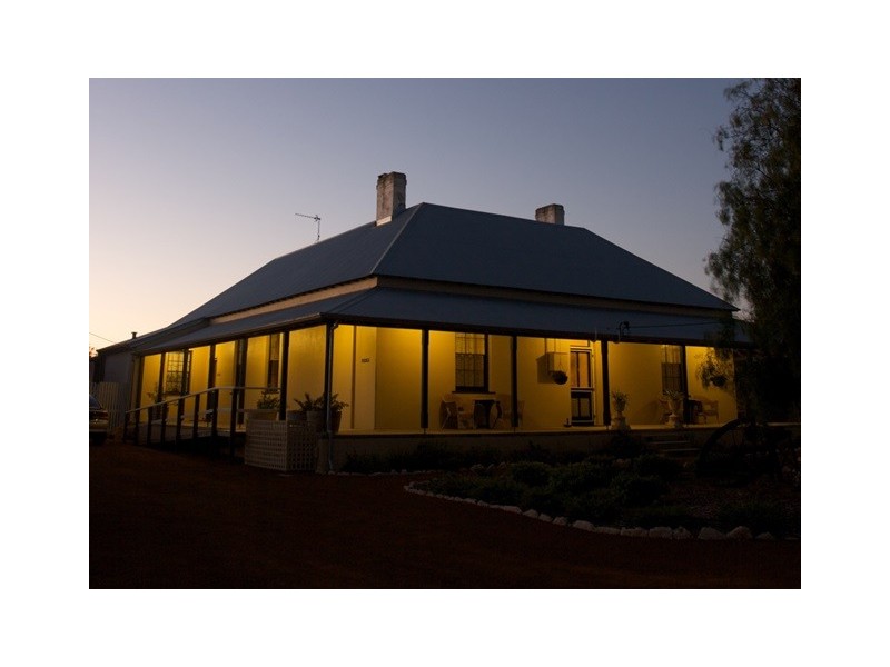 19 Waldeck Street, Dongara WA 6525