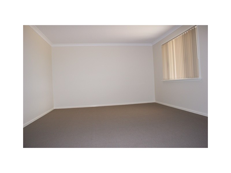 16 Bayliss Road, Dongara WA 6525