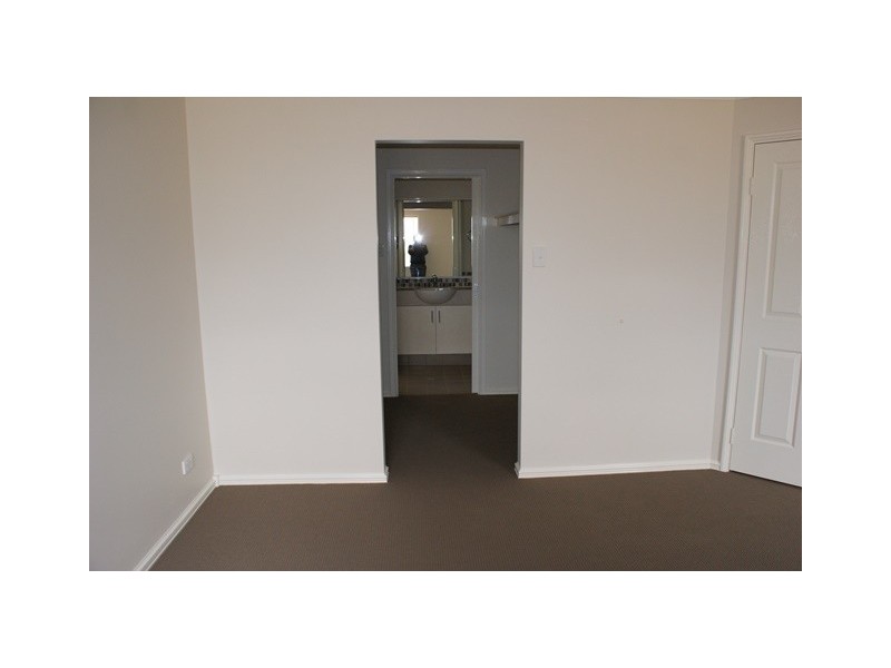 16 Bayliss Road, Dongara WA 6525