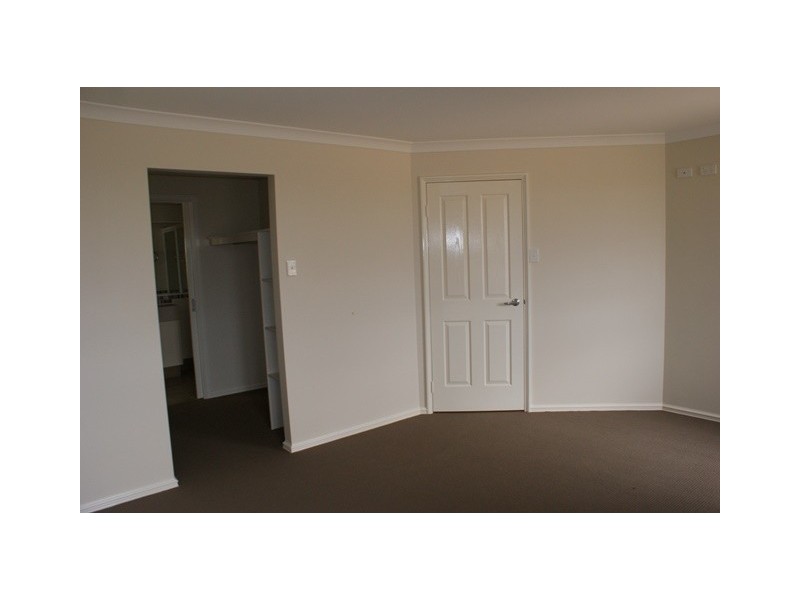 16 Bayliss Road, Dongara WA 6525