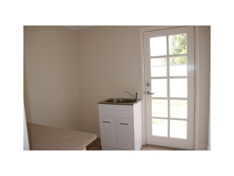 16 Bayliss Road, Dongara WA 6525