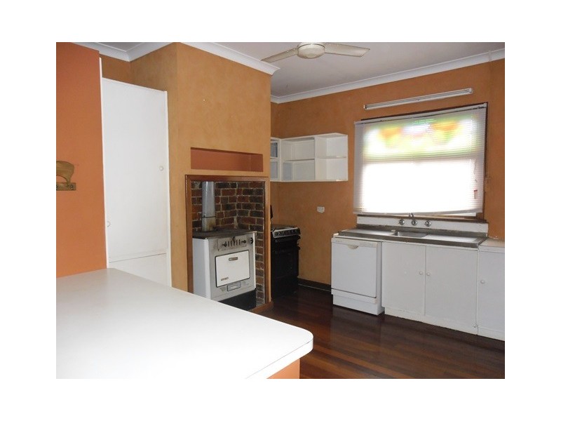 1 Robertson Street, Carnamah WA 6517