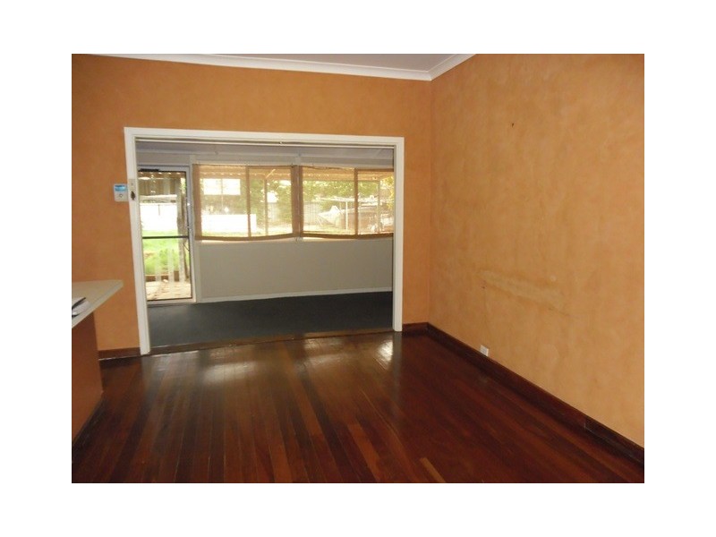 1 Robertson Street, Carnamah WA 6517