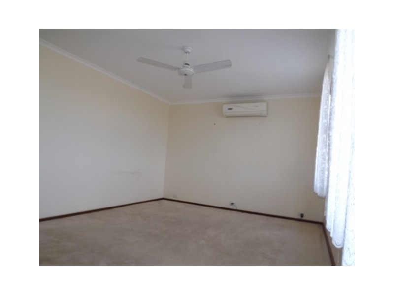 33 CHURCH, Dongara WA 6525