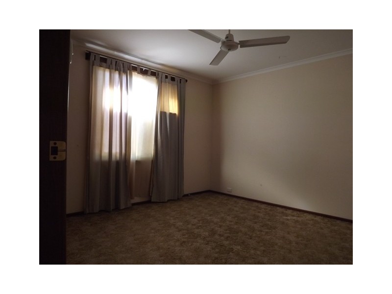 33 CHURCH, Dongara WA 6525