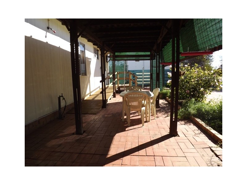 33 CHURCH, Dongara WA 6525