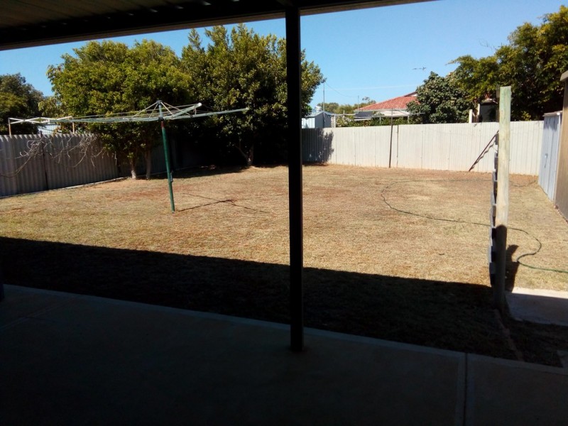 16 Dodd Street, Dongara WA 6525