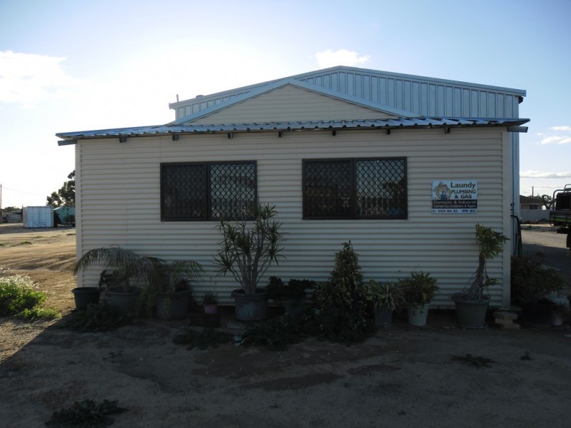 10 Forrester Ave, Carnamah WA 6517