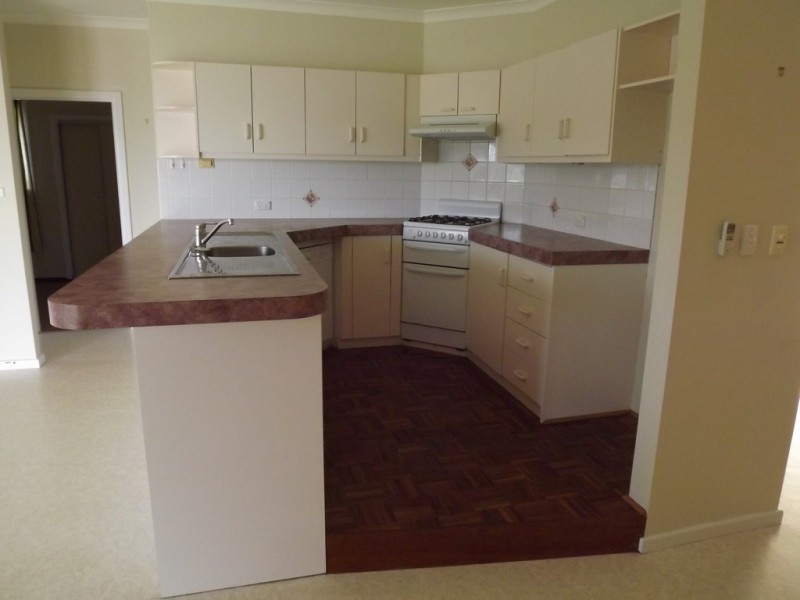 10 Searipple Ave, Port Denison WA 6525