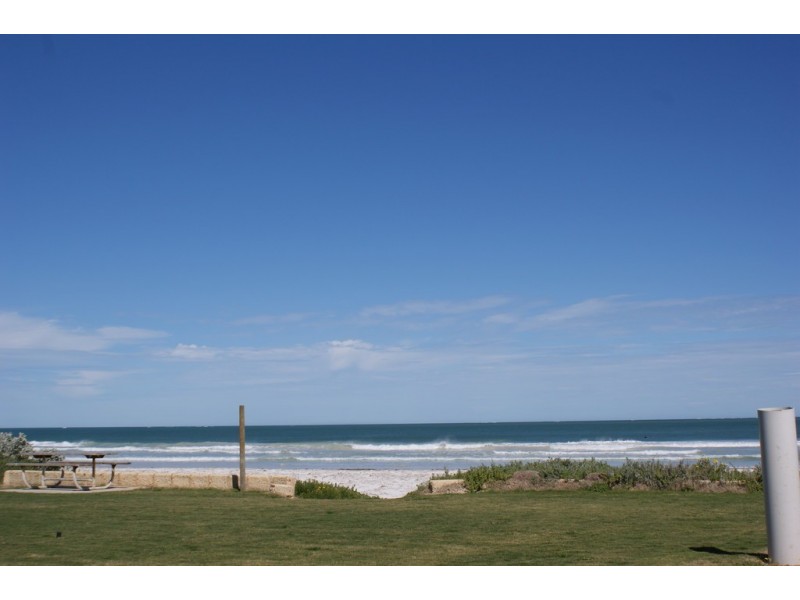 14 Sea Ripple Avenue, Port Denison WA 6525