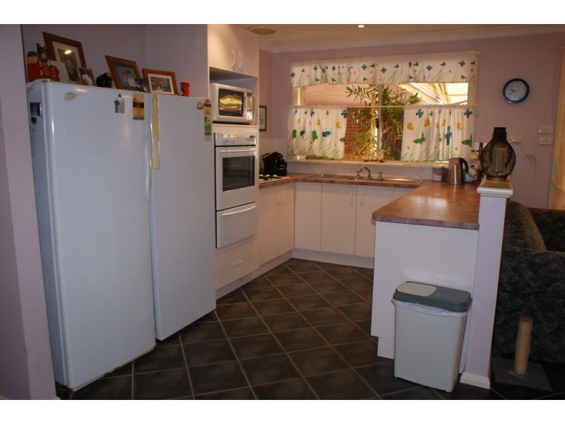 6 Bygrave Drive, Port Denison WA 6525