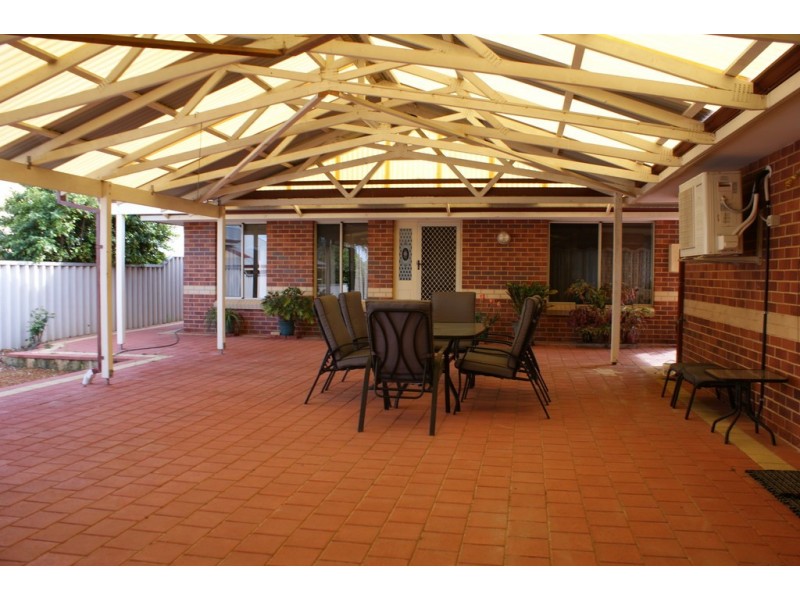 6 Bygrave Drive, Port Denison WA 6525