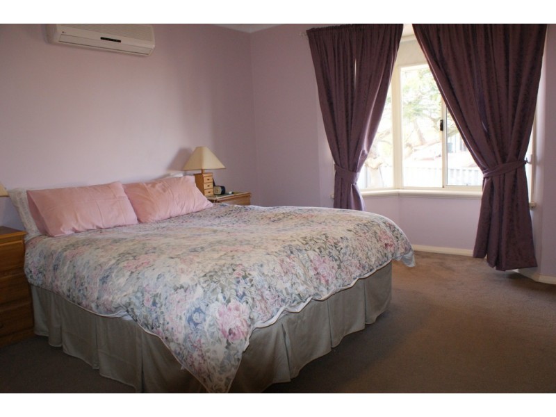 6 Bygrave Drive, Port Denison WA 6525