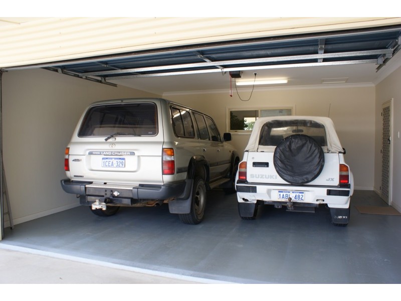 3 Bayliss Road, Dongara WA 6525