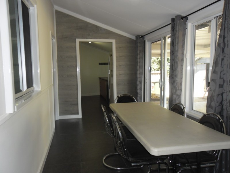 2 Robertson Street, Carnamah WA 6517