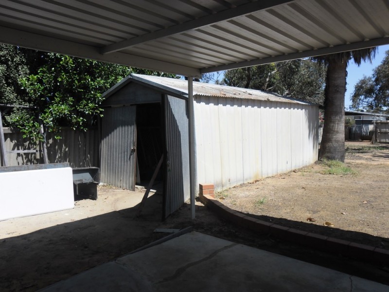 2 Robertson Street, Carnamah WA 6517