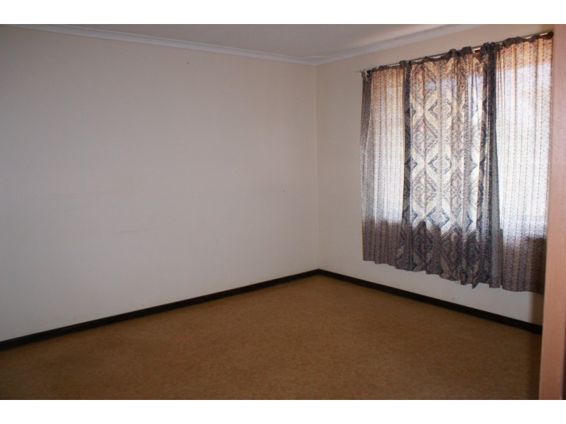 20 Church Street, Dongara WA 6525