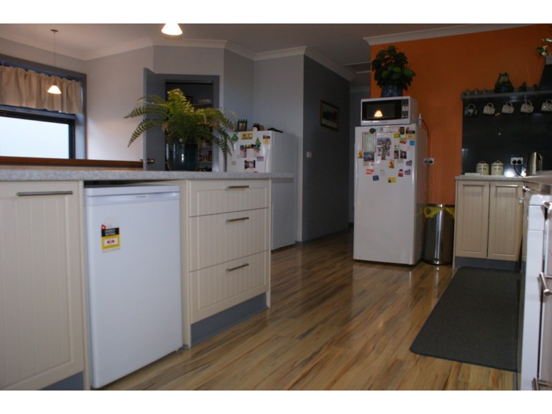 10B Parker Street, Port Denison WA 6525