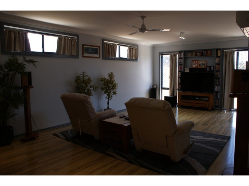 10B Parker Street, Port Denison WA 6525