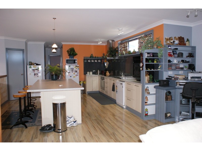 10B Parker Street, Port Denison WA 6525