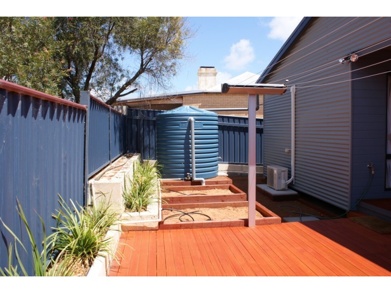 10B Parker Street, Port Denison WA 6525