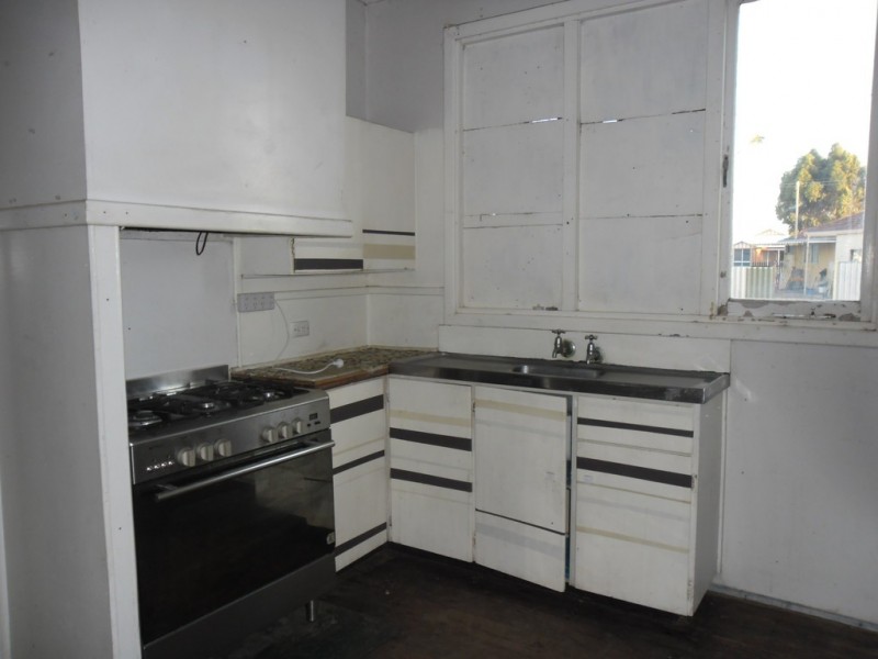 27 Robertson Street, Carnamah WA 6517