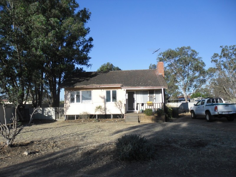27 Robertson Street, Carnamah WA 6517