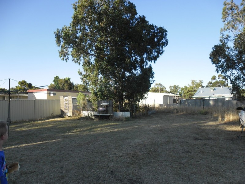 27 Robertson Street, Carnamah WA 6517