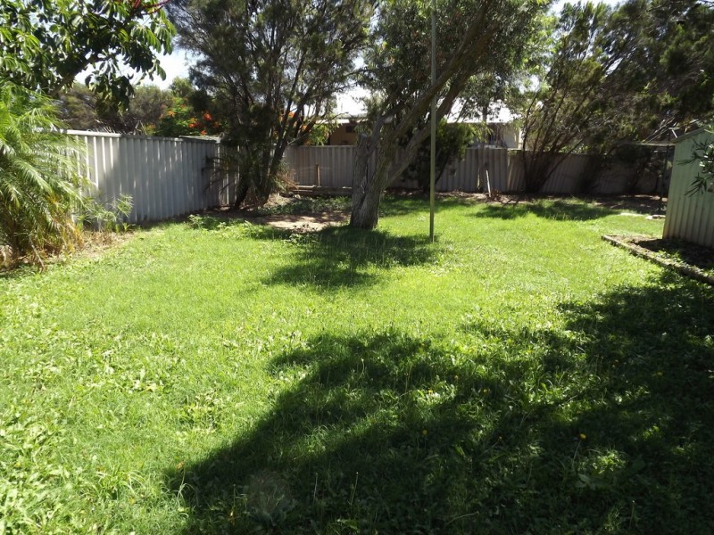 33 FLANAGAN WAY, Dongara WA 6525