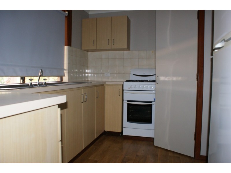 5 Delmage Street, Dongara WA 6525