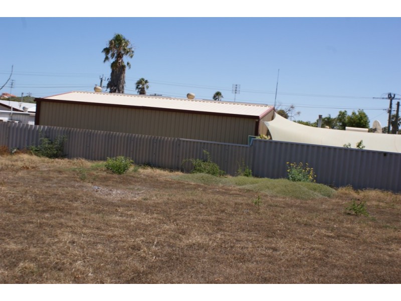 5 Delmage Street, Dongara WA 6525
