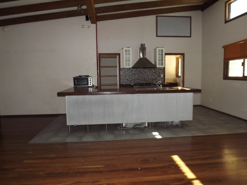 56 Petit Lane, Dongara WA 6525