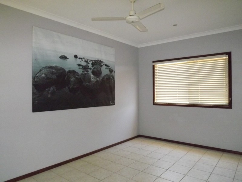 56 Petit Lane, Dongara WA 6525