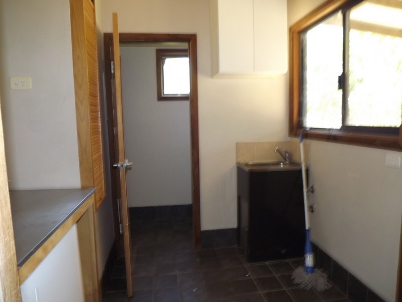 56 Petit Lane, Dongara WA 6525