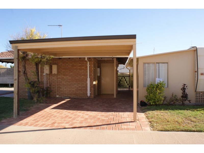 19/123 Point Leander Dve, Port Denison WA 6525