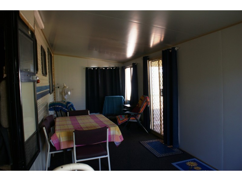 19/123 Point Leander Dve, Port Denison WA 6525