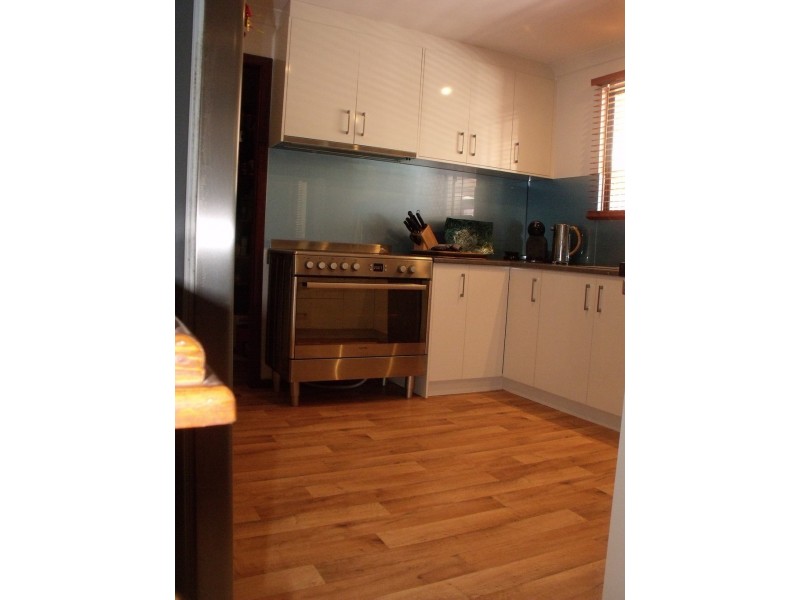 10 Bartlett Place, Port Denison WA 6525