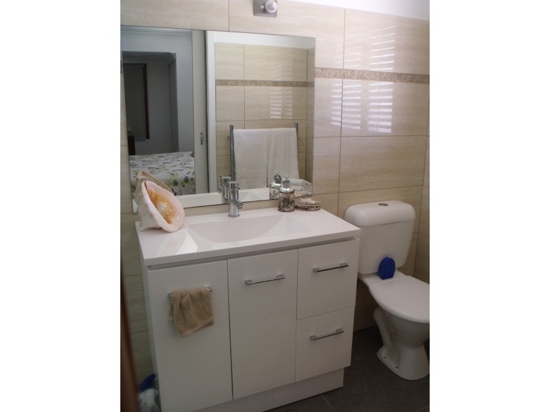 10 Bartlett Place, Port Denison WA 6525