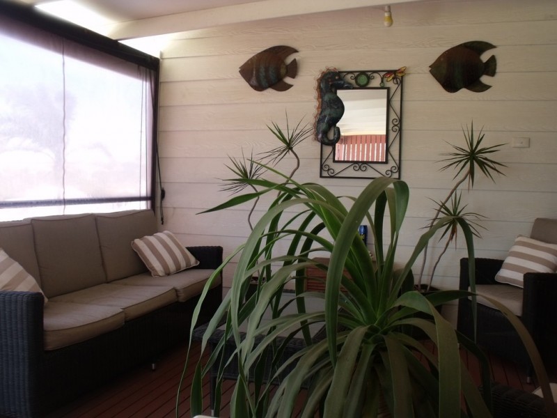 10 Bartlett Place, Port Denison WA 6525